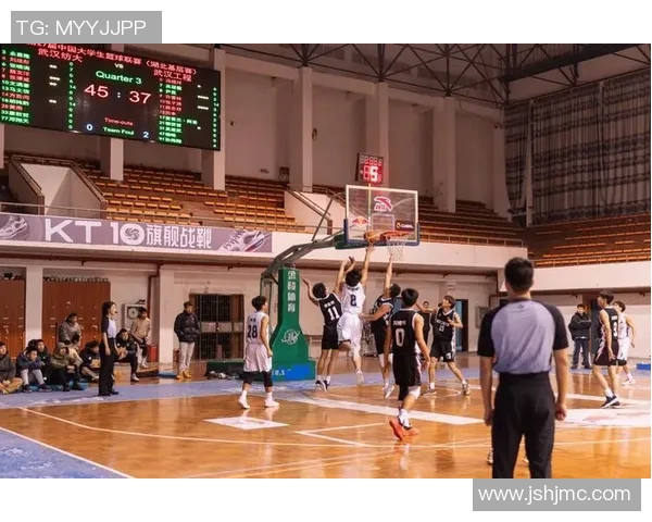 武汉篮球队在锦标赛中的战术表现分析与点评展望