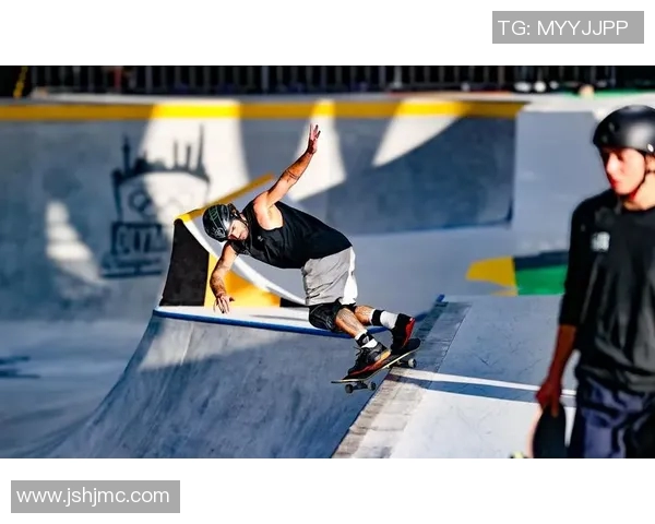 北京滑板队在世界攀岩锦标赛中的团队协作表现精彩点评与分析 北京滑板队在世界攀岩锦标赛中的团队协作表现精彩点评与分析