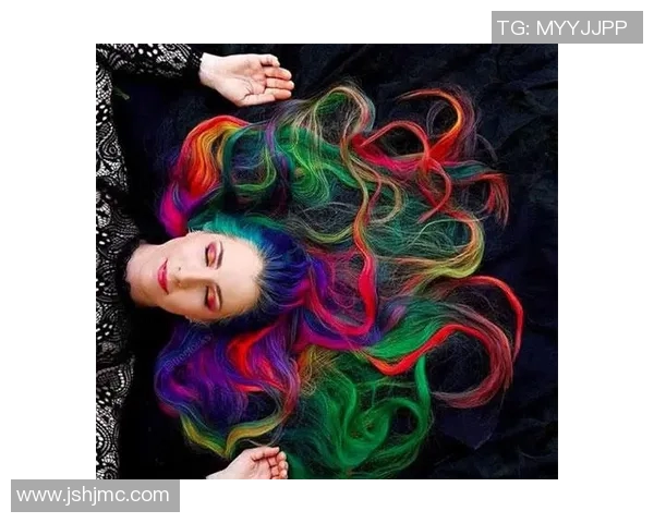 足球明星发型大比拼谁的造型最夸张最疯狂让你惊叹不已 足球明星发型大比拼谁的造型最夸张最疯狂让你惊叹不已