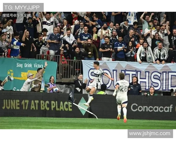 足球明星进球的深远意义与对球迷心灵的影响探讨