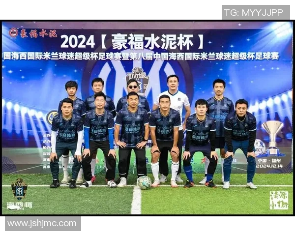 近期哪位足球明星在赛场上表现突出引发球迷热议和关注 近期哪位足球明星在赛场上表现突出引发球迷热议和关注